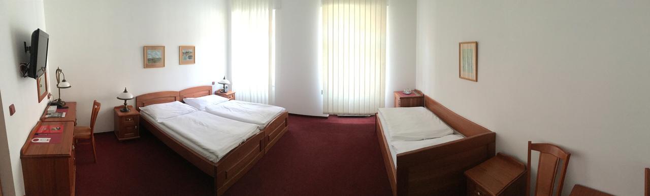 Hotel Pegas ברנו מראה חיצוני תמונה