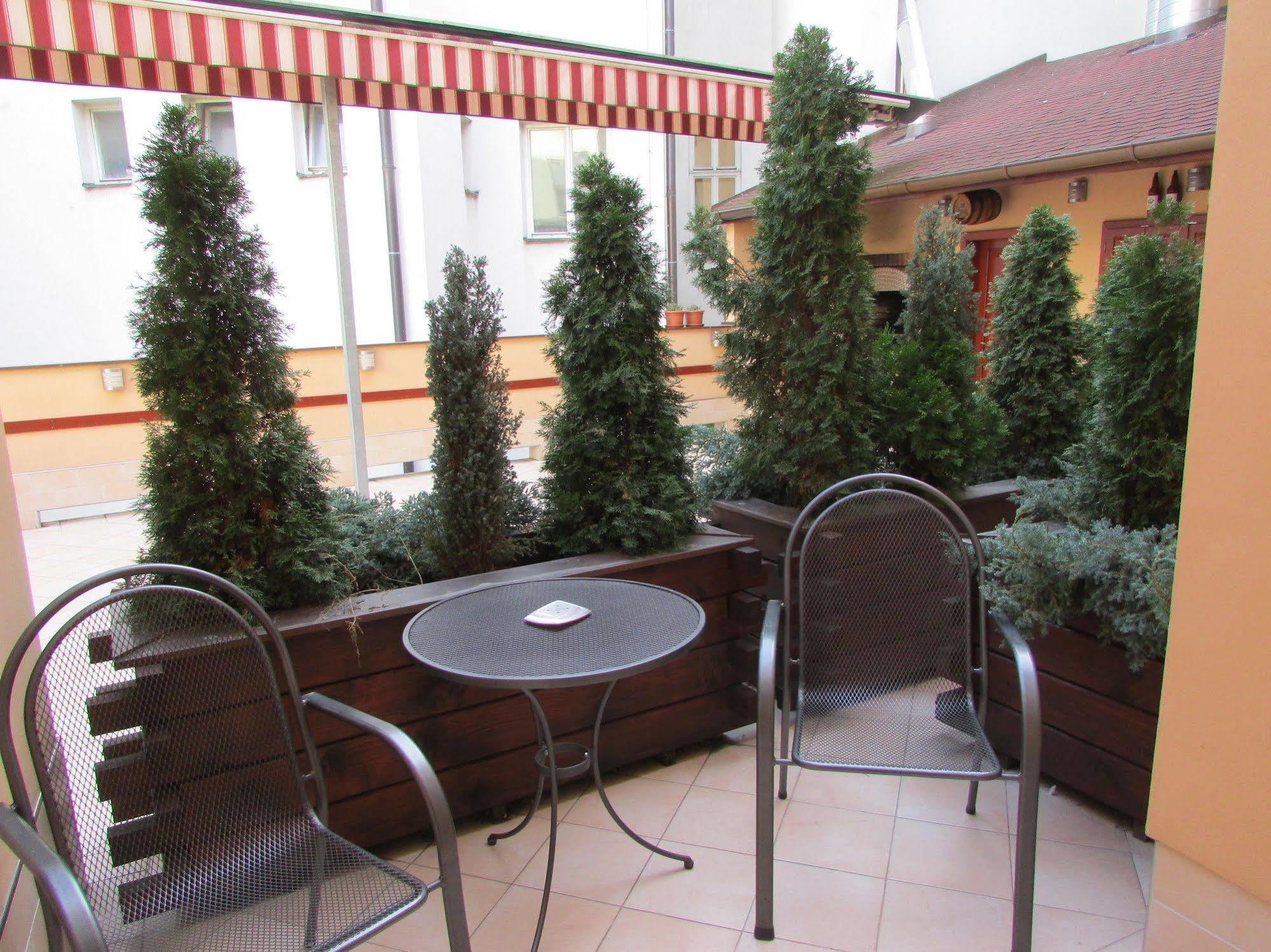 Hotel Pegas ברנו מראה חיצוני תמונה